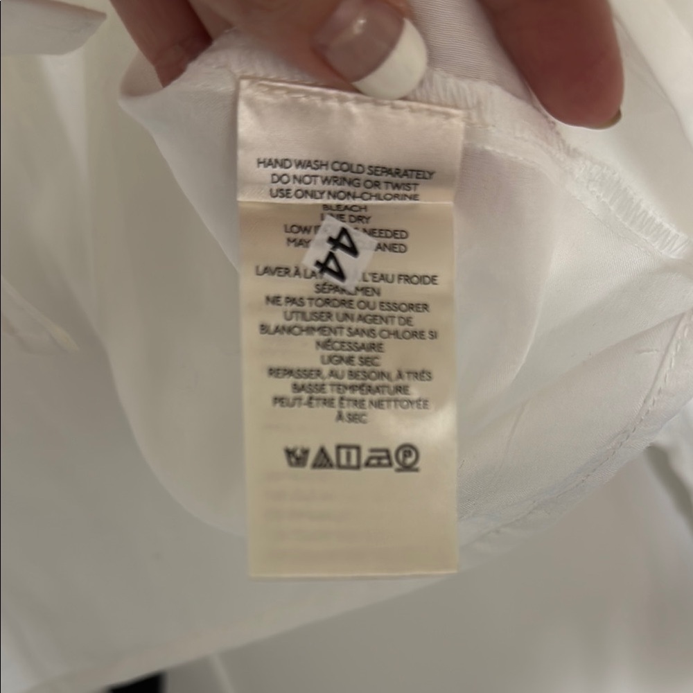 Pilcro Anthropologie White Flutter Sleeve batwing Crop Top - Picture 9 of 9